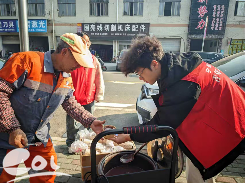 以青春之名 赴溫暖之約 浙工商職院“暖冬”志愿服務(wù)之“外賣遞送”暖心紀(jì)實(shí)